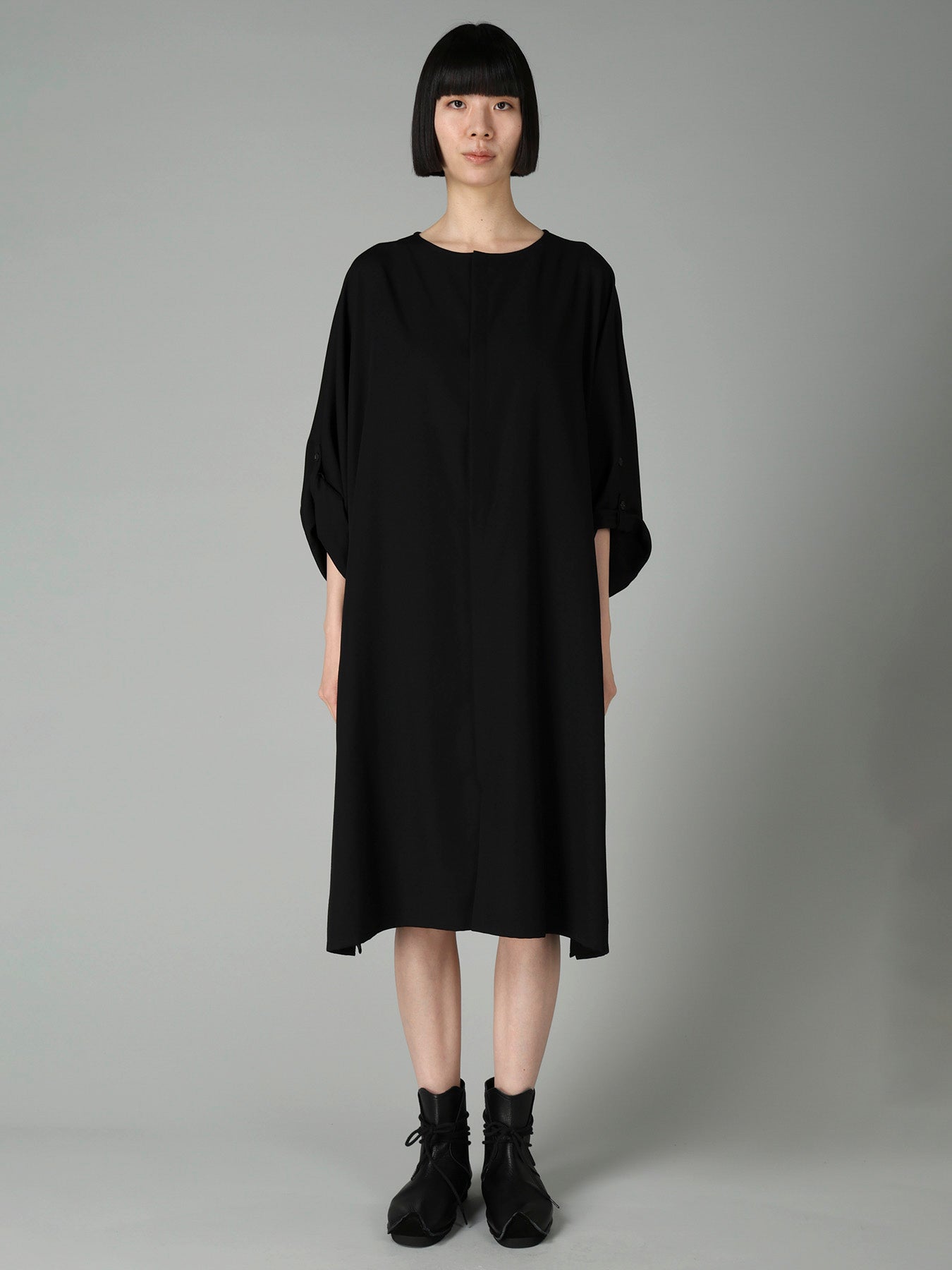 GABARDINE ROUND NECK DRESS