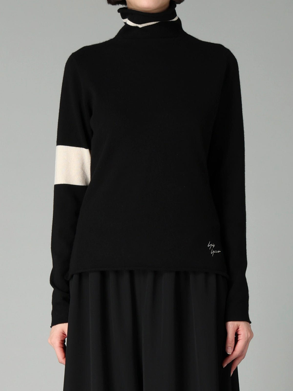 EMBROIDERY LINE YY SIGNATURE HIGHNECK PO