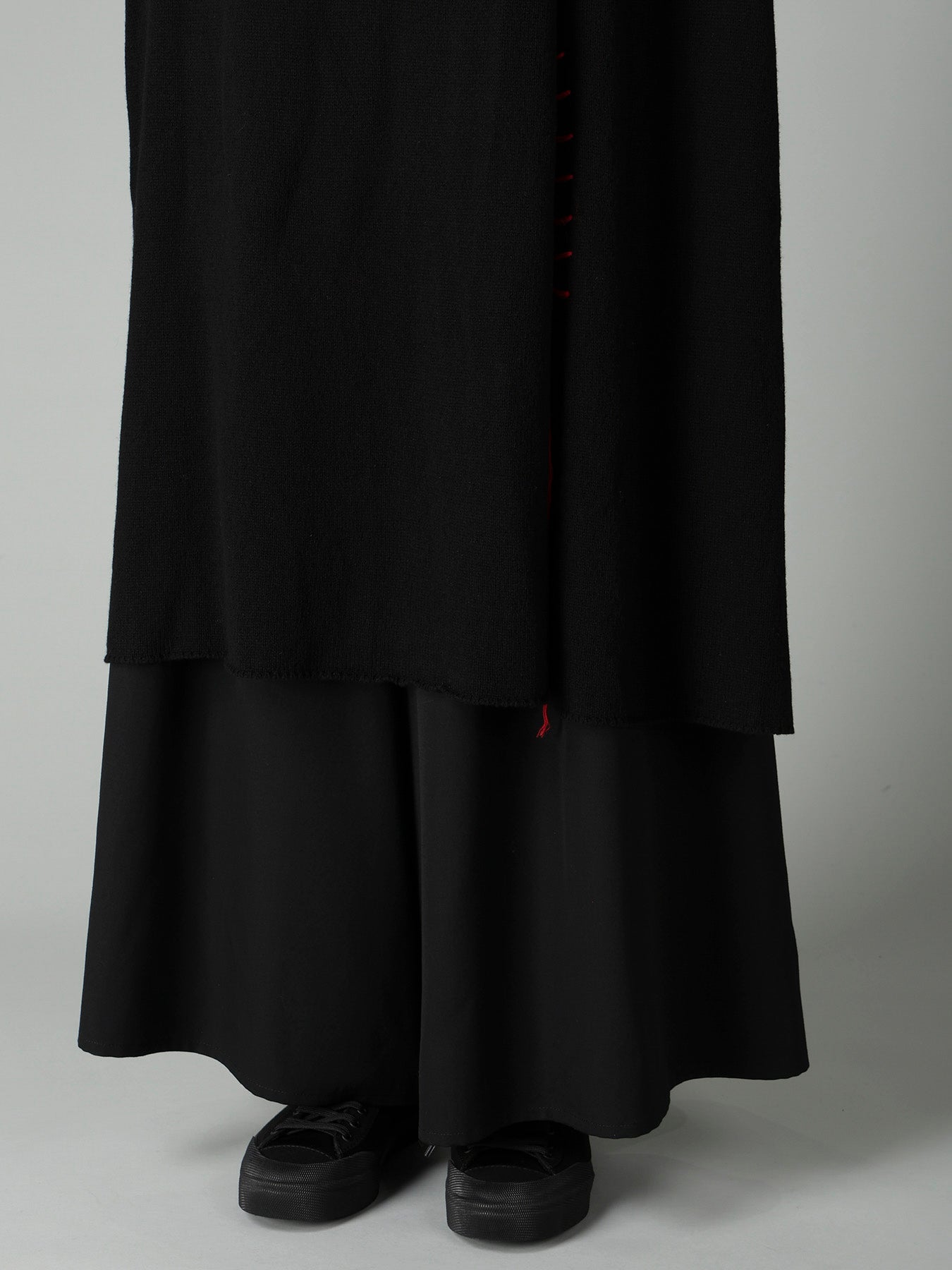 RIB EBROIDERY PULLOVER