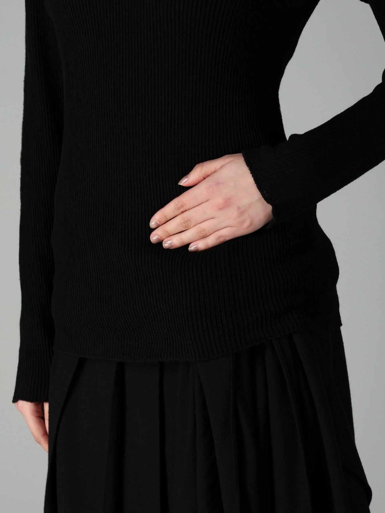 RIB ROUND NECK PULLOVER