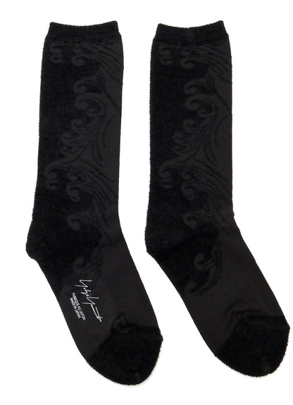 ACNY/CHENILLE YARN WAVE SOCKS