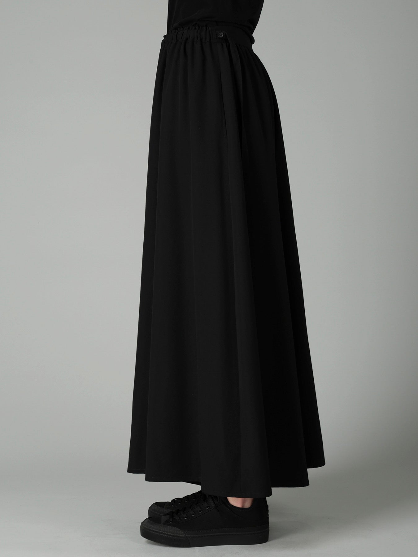 GABARDINE GATHERED SKIRT PANTS