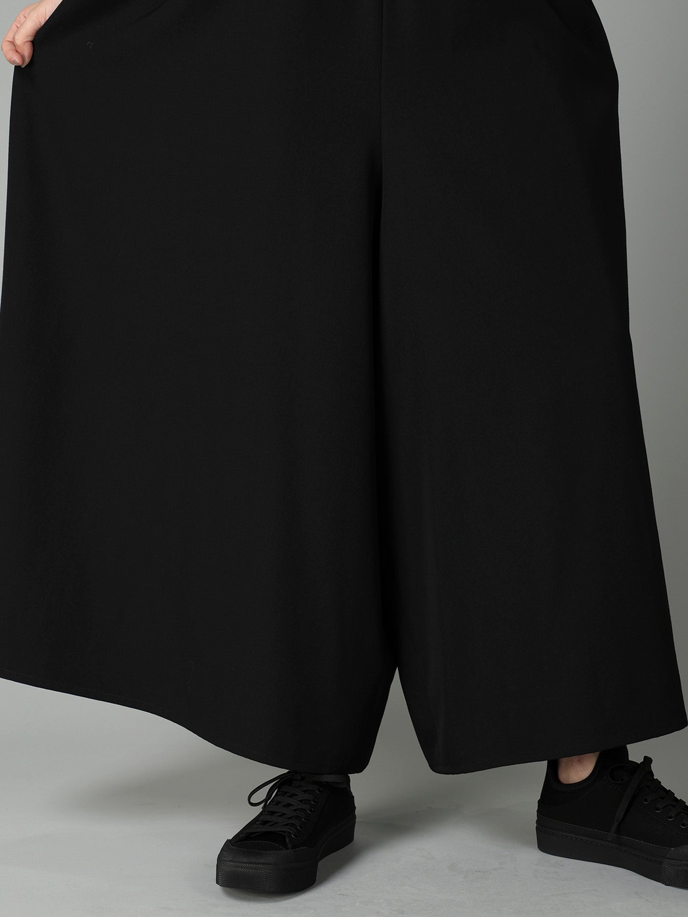 GABARDINE GATHERED SKIRT PANTS