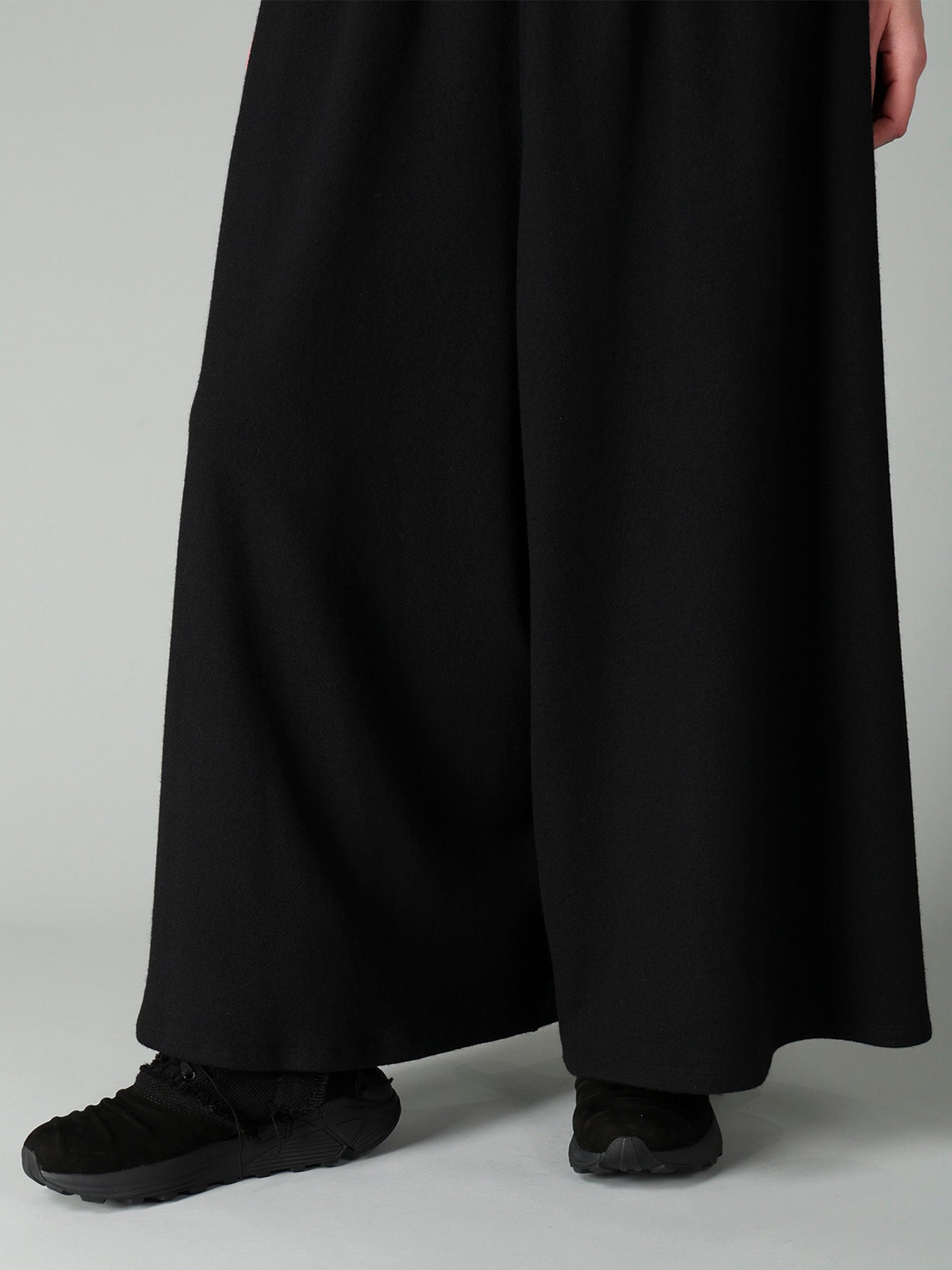 SOFT WOOLEN 1/14 SINGLE GATHERED SKIRT PANTS – THE SHOP YOHJI YAMAMOTO
