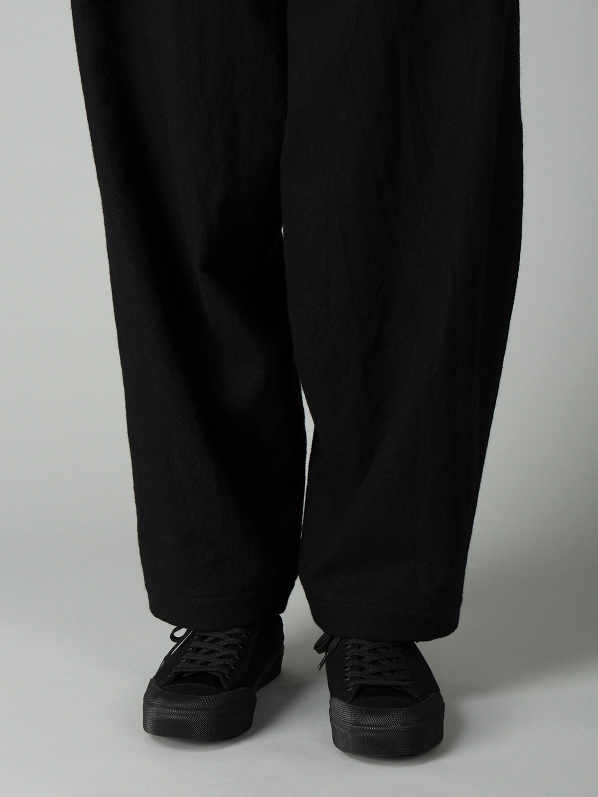 MILLED GABARDINE W BELT DETAIL PANTS