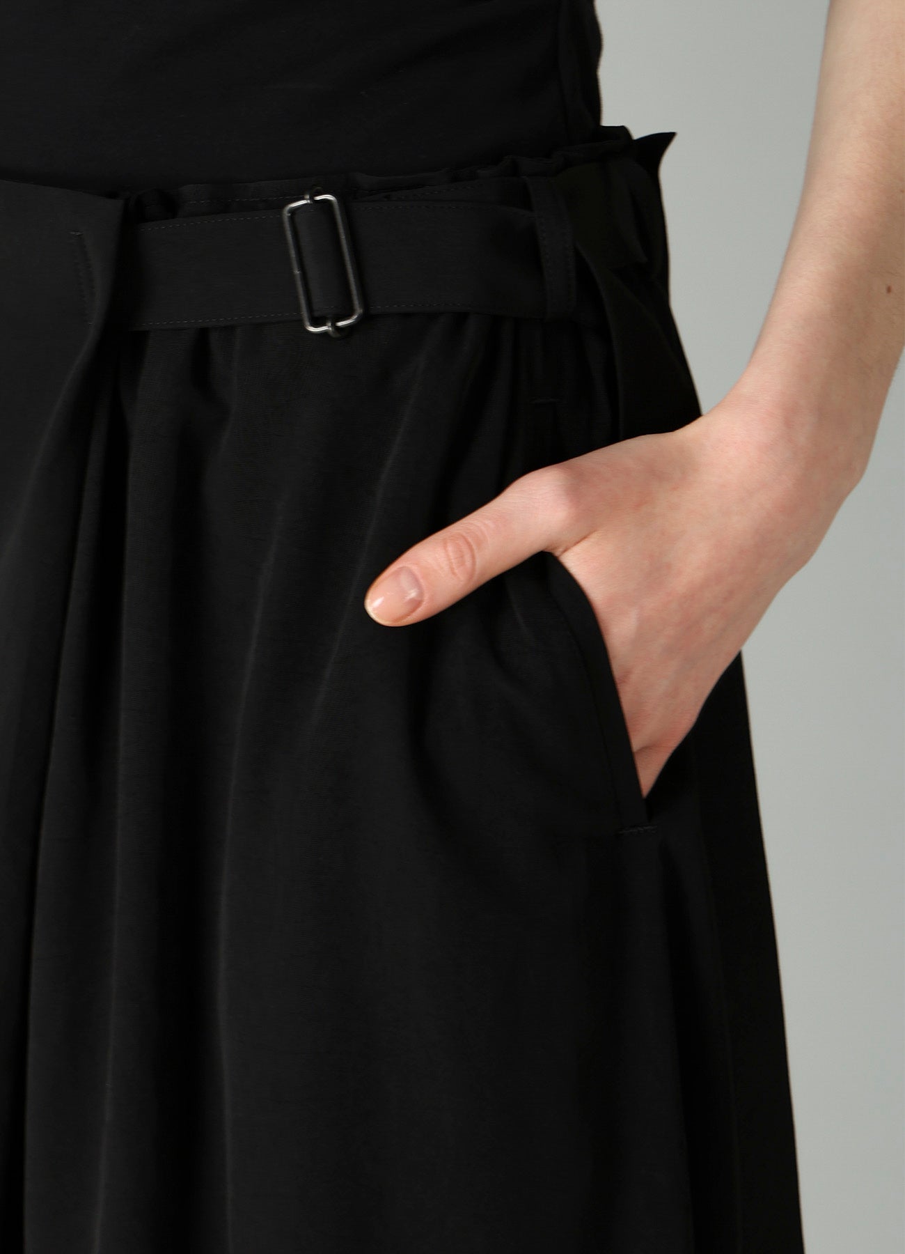 Ta/Pe CREPE DE CHINE R WRAP SKIRT PANTS B