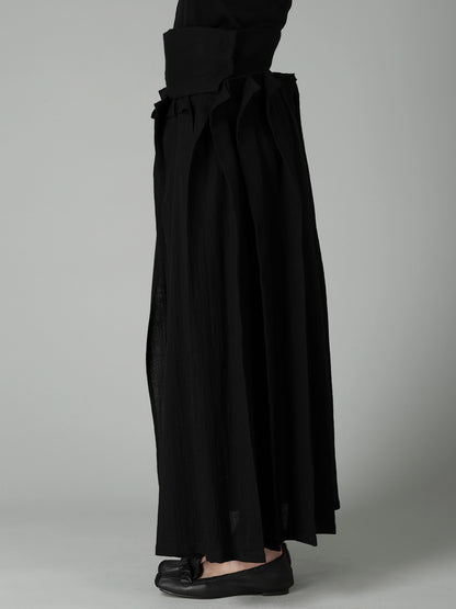 SOFT WOOL REVERSE TUCKED SKIRT