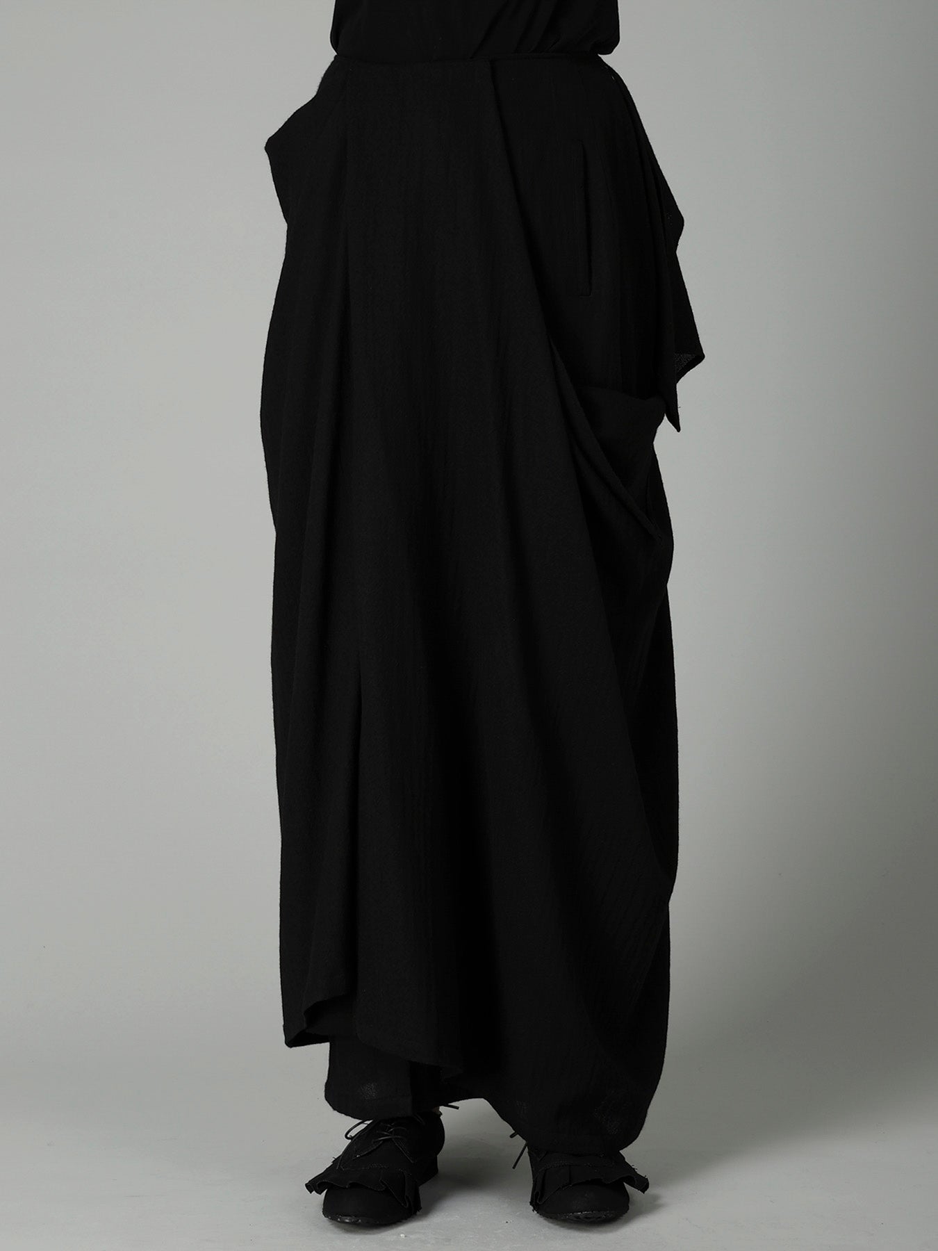 SOFT WOOL R SLIT LAYERED SKIRT