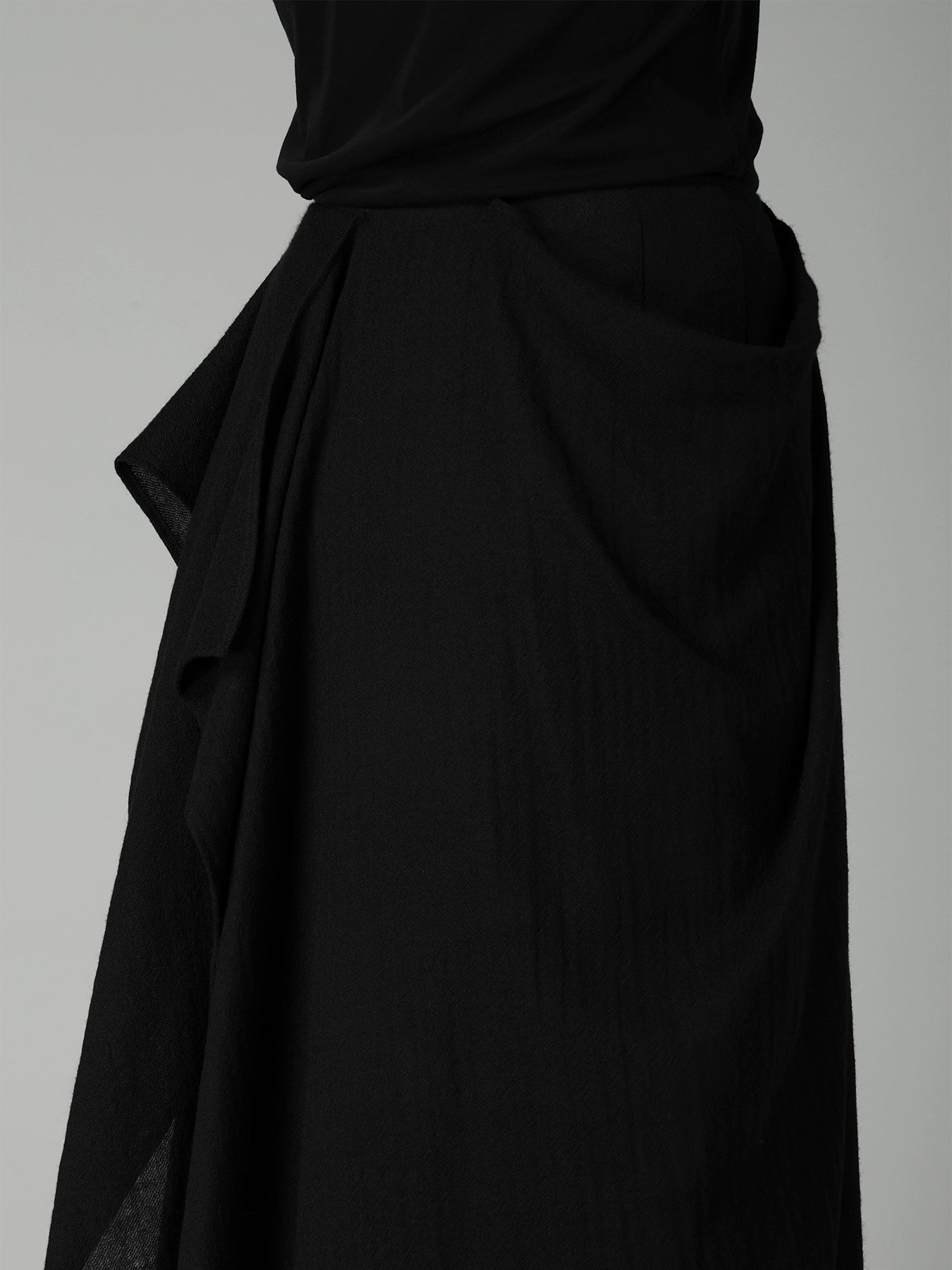 SOFT WOOL R SLIT LAYERED SKIRT