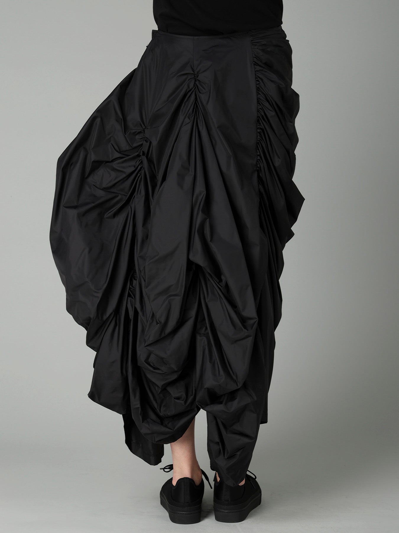Ny TAFFETA PANELED GATHER SKIRT