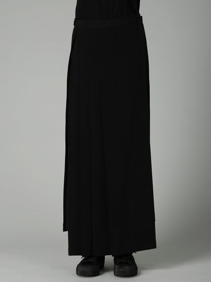 Ta/Pe CREPE DE CHINE R PLEATS WRAP SKIRT