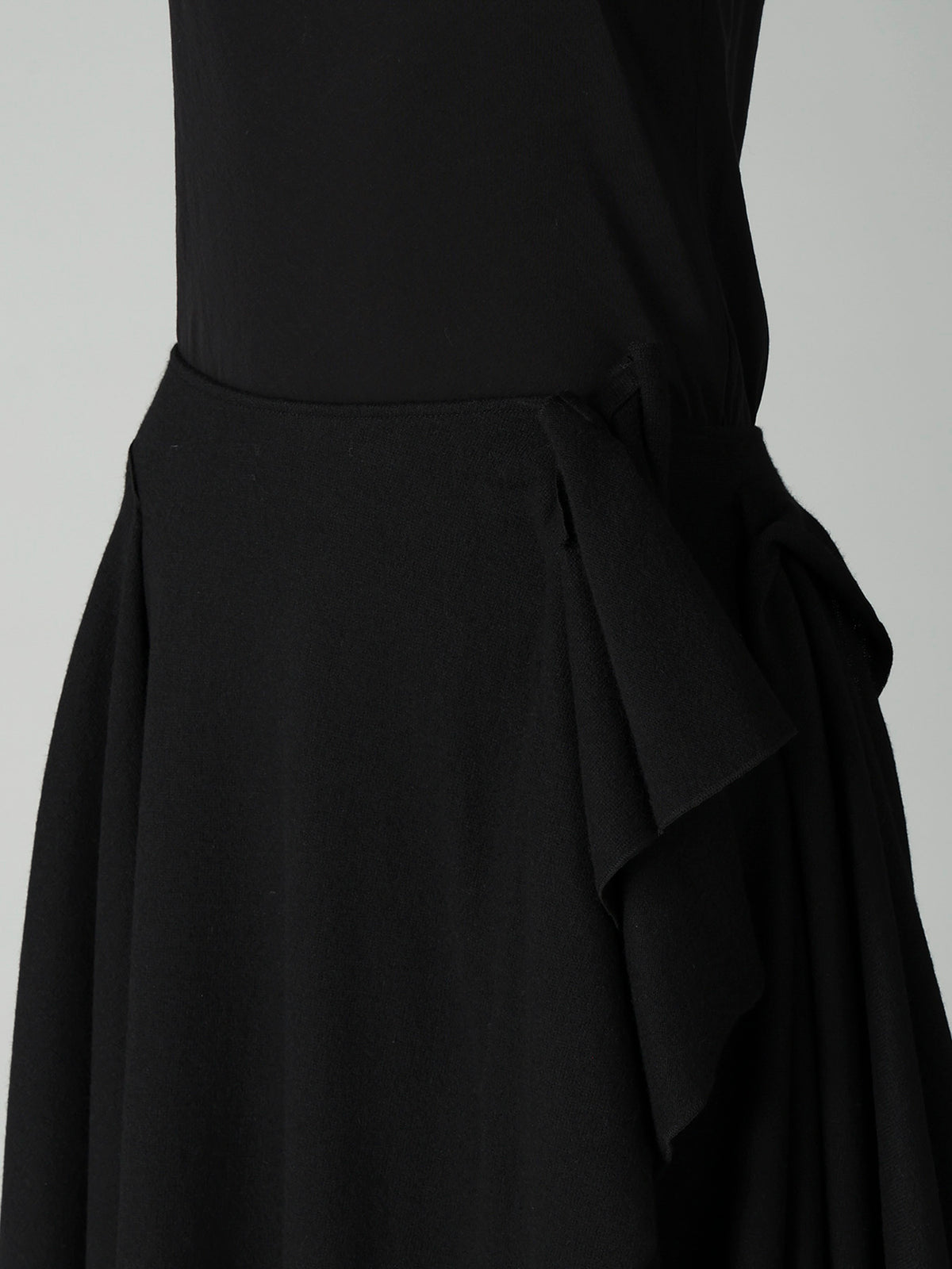 SOFT WOOLEN 1/14 SINGLE DRAPED SKIRT