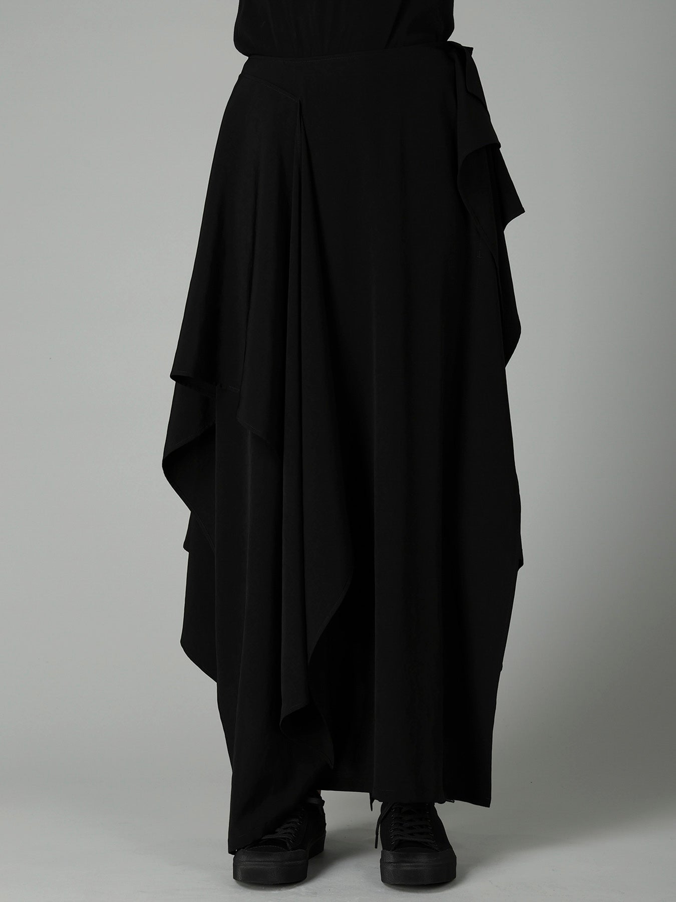 Ta/Pe CREPE DE CHINE DRAPED SKIRT