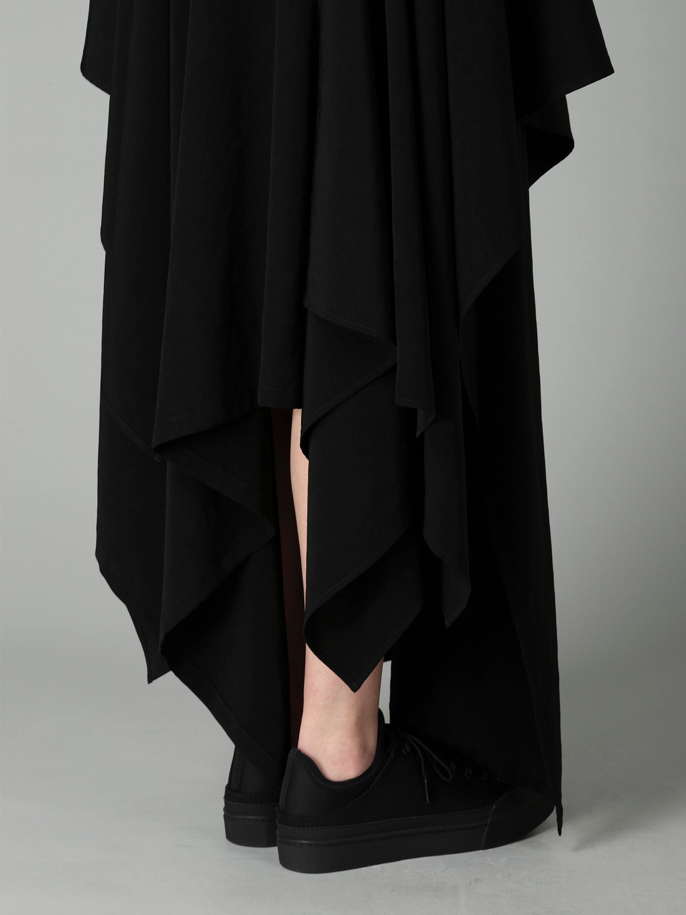 Ta/Pe CREPE DE CHINE DRAPED SKIRT