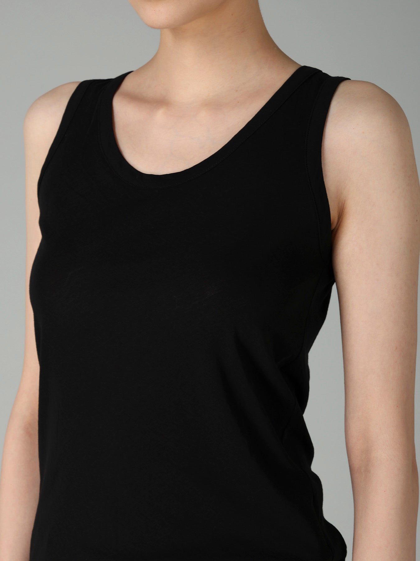 80/-HIGH TWISTED SINGLE JERSEY TANK TOP