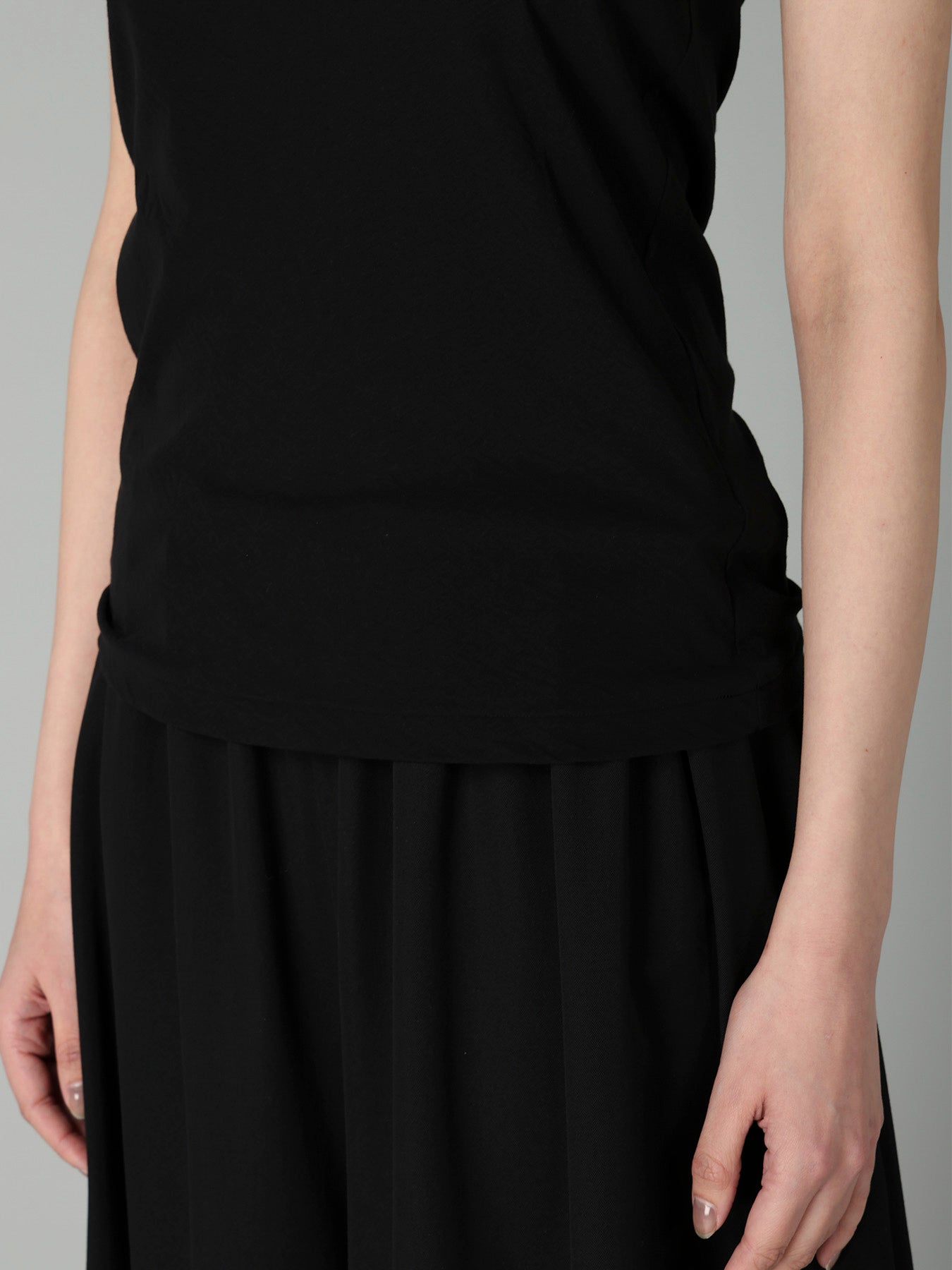 80/-HIGH TWISTED SINGLE JERSEY TANK TOP