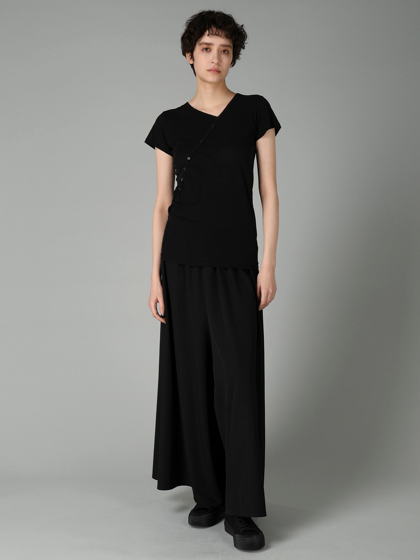 HIGH TWISTED SINGLE JERSEY DIGONAL BUTTON SHORT SLV T