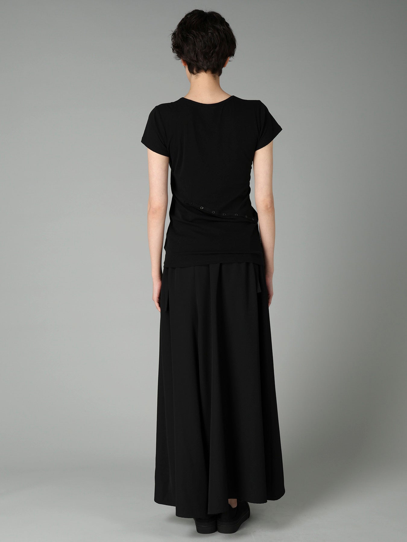 HIGH TWISTED SINGLE JERSEY DIGONAL BUTTON SHORT SLV T