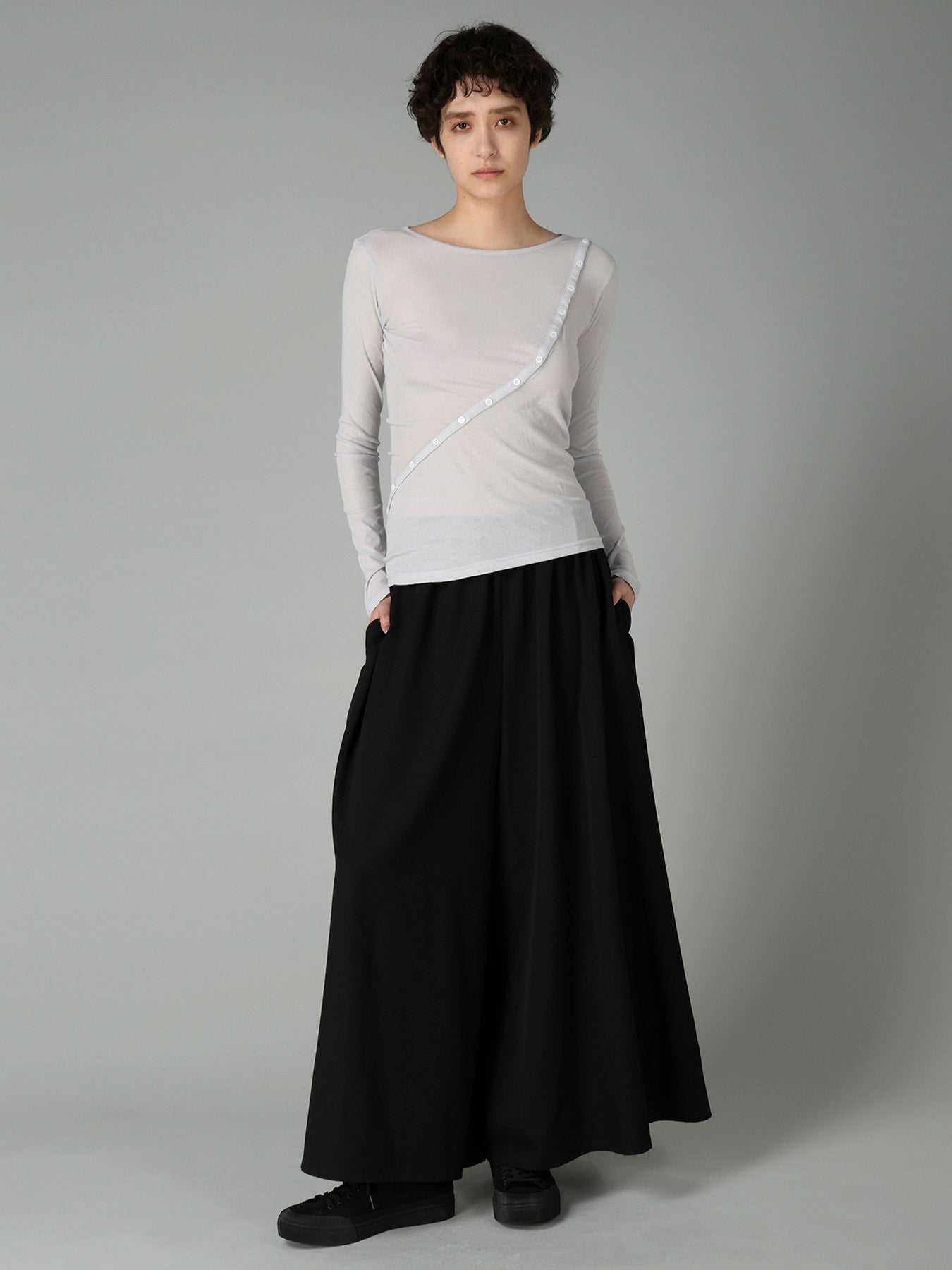 HIGH TWISTED SINGLE JERSEY DIGONAL BUTTON LONG SLV T