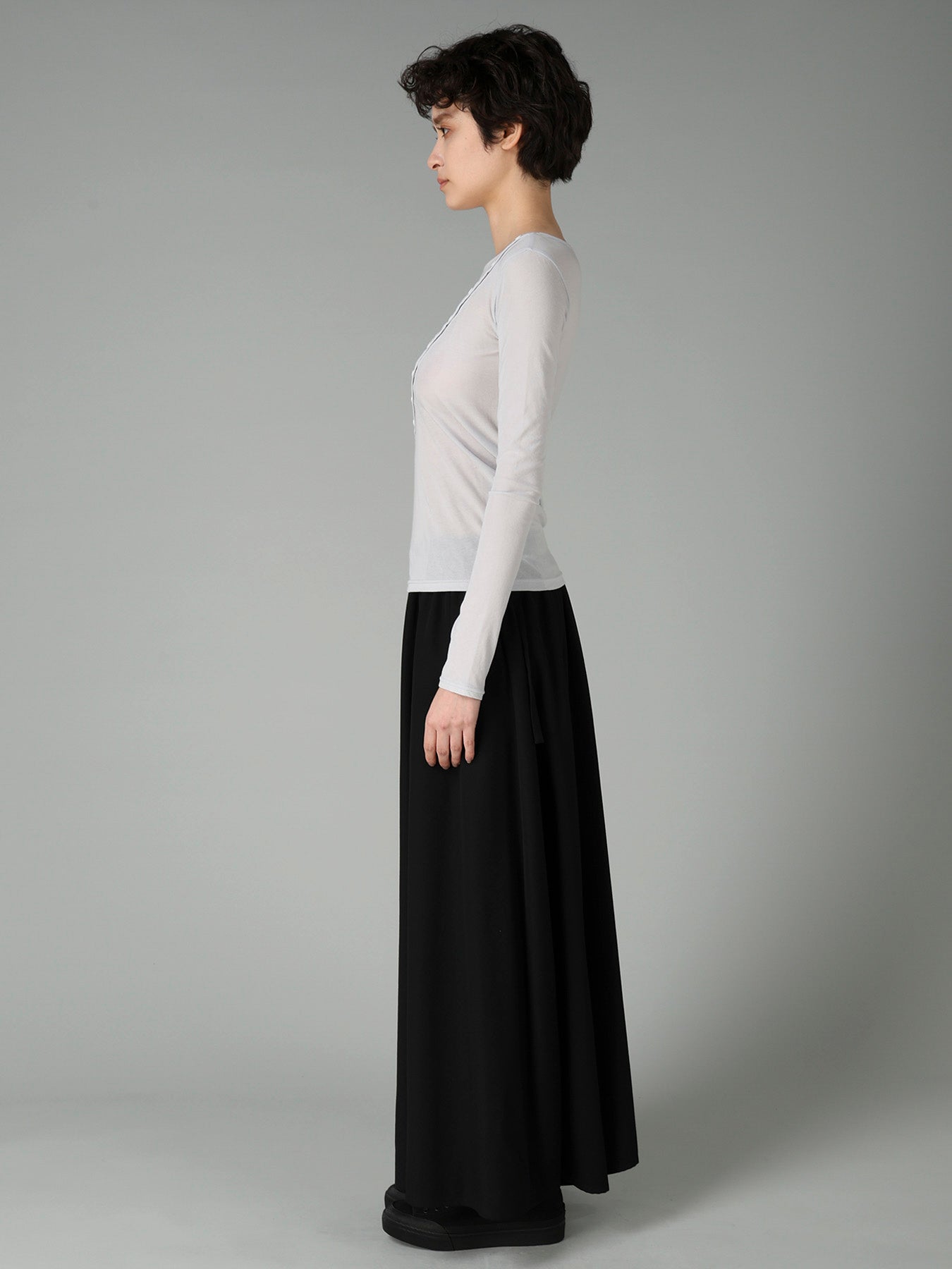HIGH TWISTED SINGLE JERSEY DIGONAL BUTTON LONG SLV T