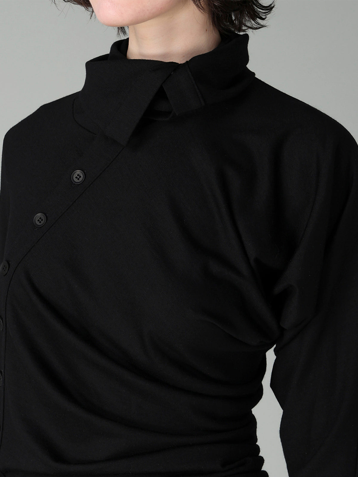 100S WOOL SINGLE DIGONAL BUTTON GATHERED T