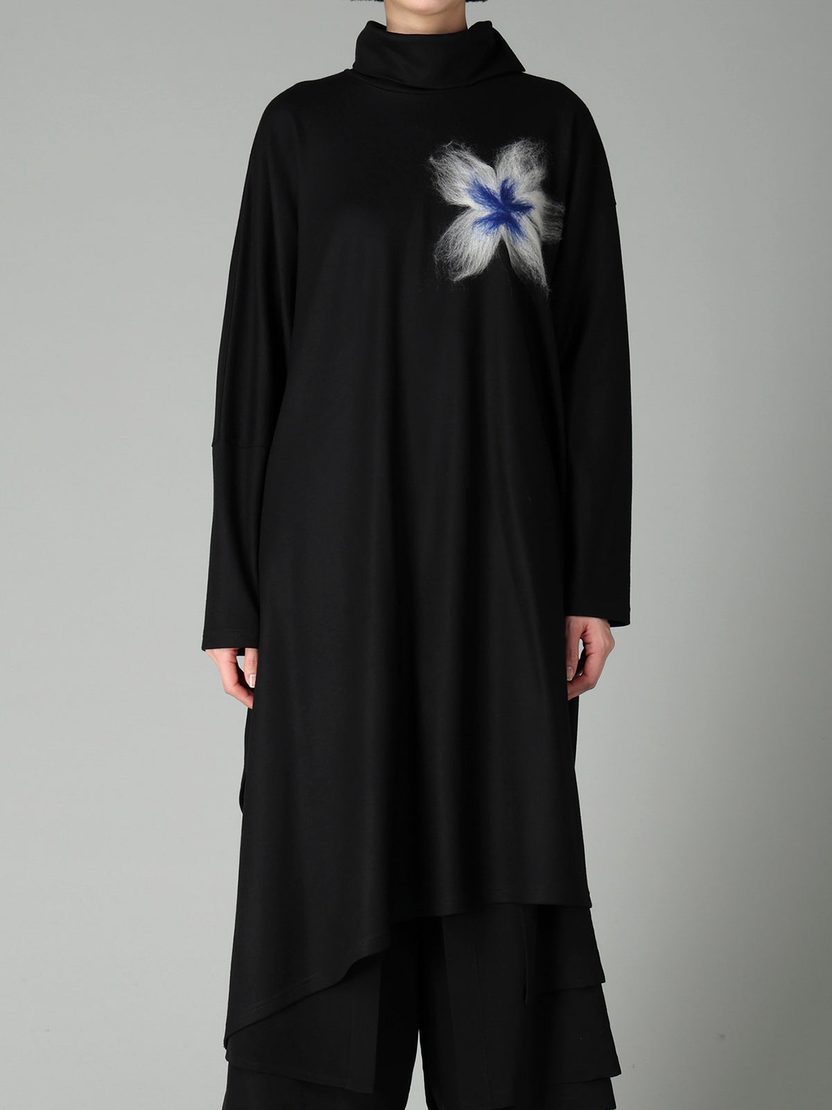 MILLED WOOL SINGLE NEEDLE PUNCH DRESS