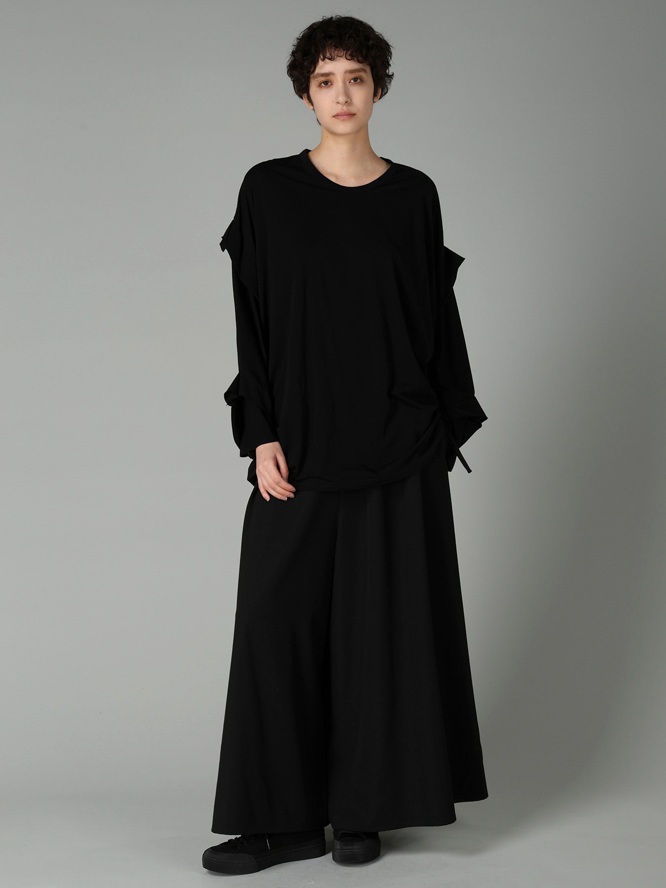 SUPIMA SINGLE JERSEY REVERSE SEAM PULLOVER