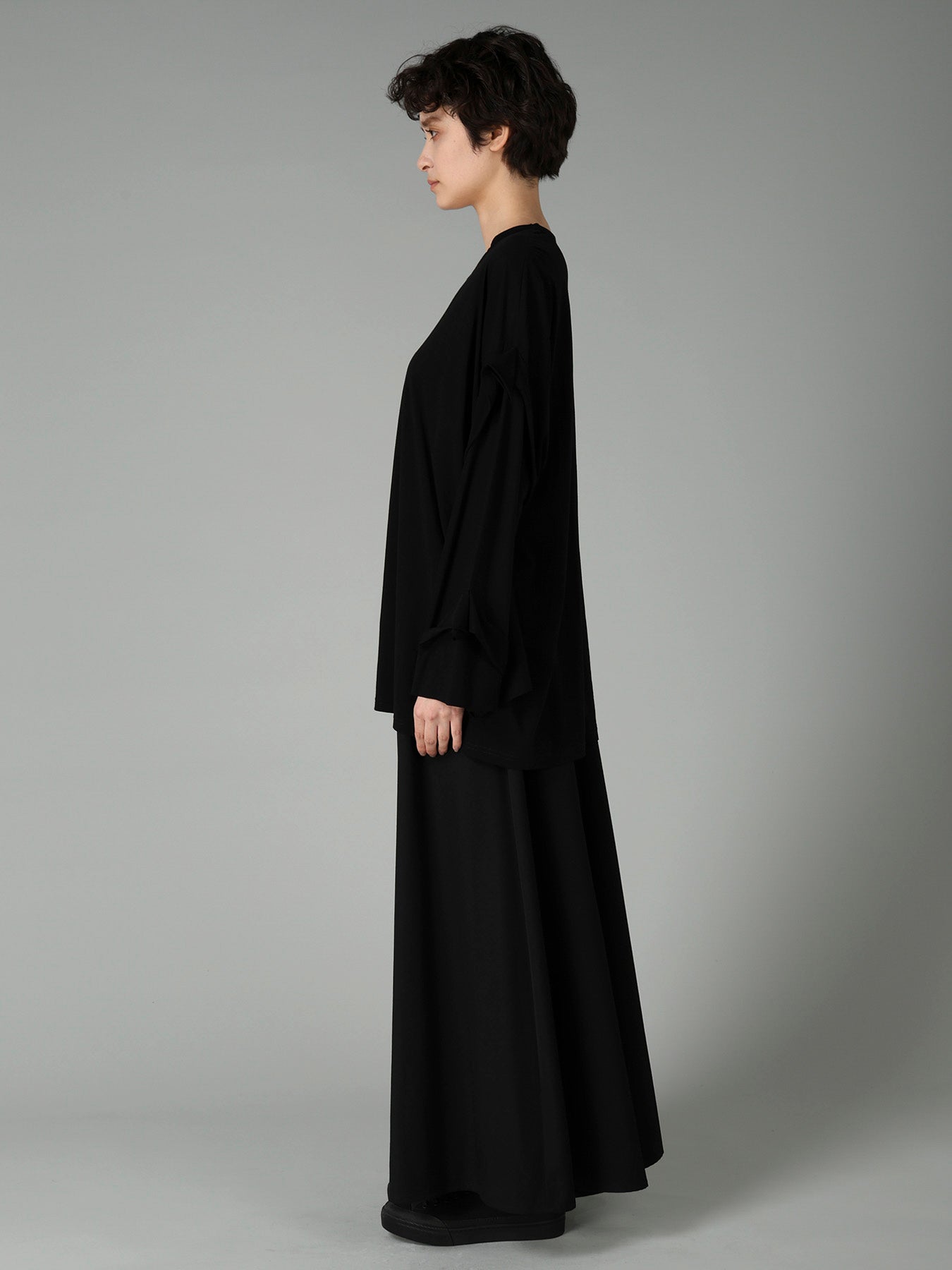 SUPIMA SINGLE JERSEY REVERSE SEAM PULLOVER