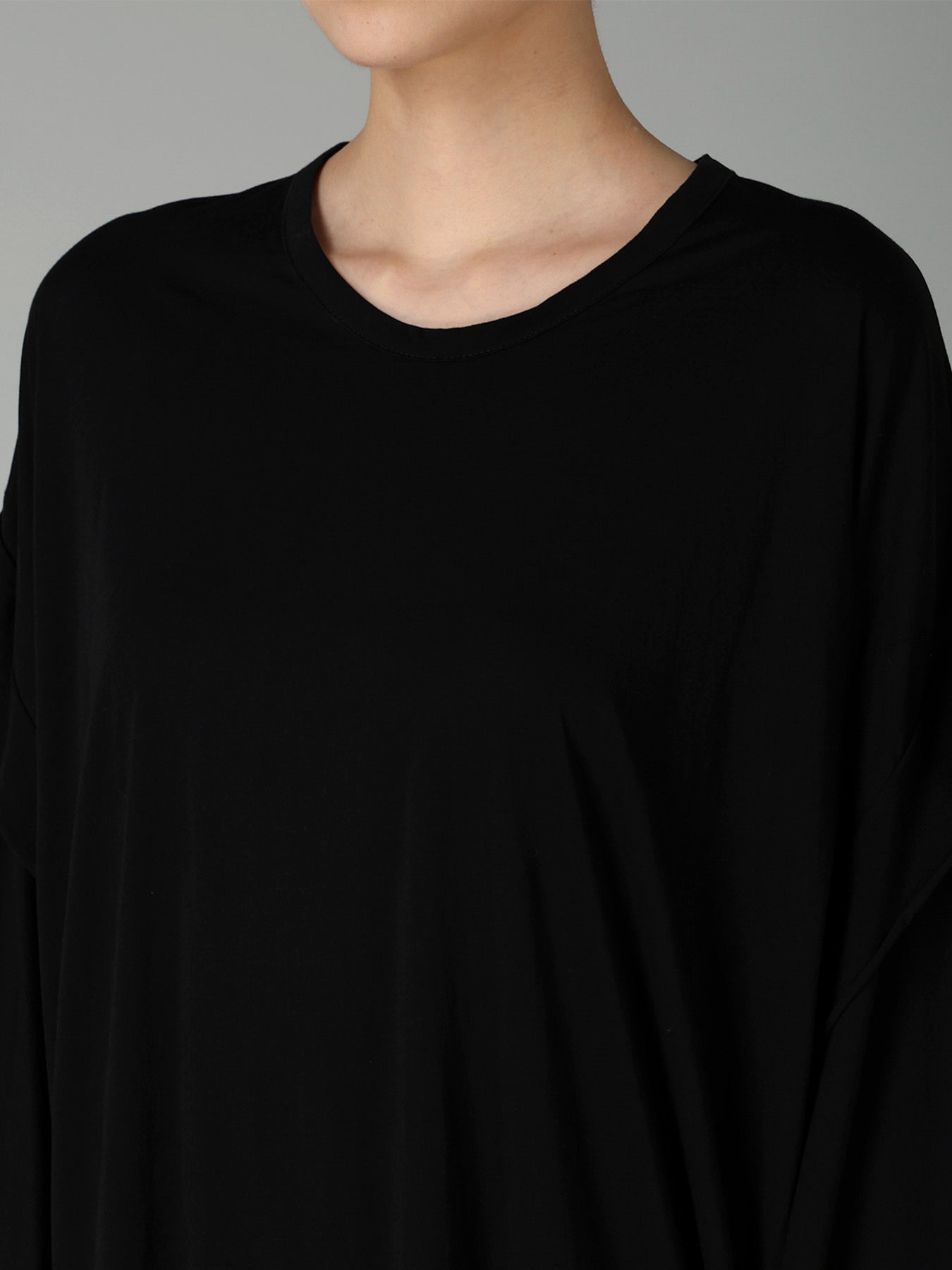SUPIMA SINGLE JERSEY REVERSE SEAM PULLOVER