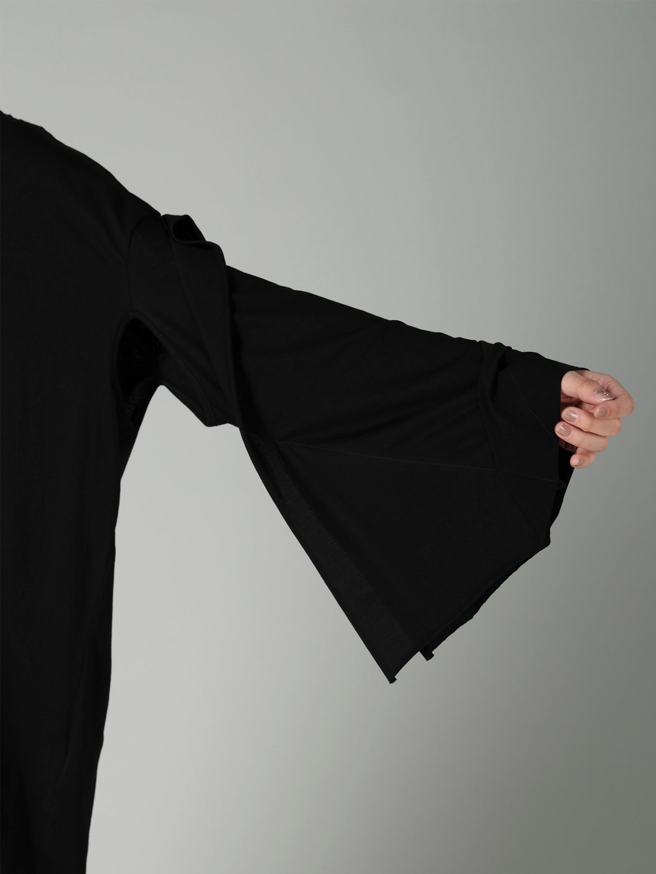 SUPIMA SINGLE JERSEY REVERSE SEAM PULLOVER