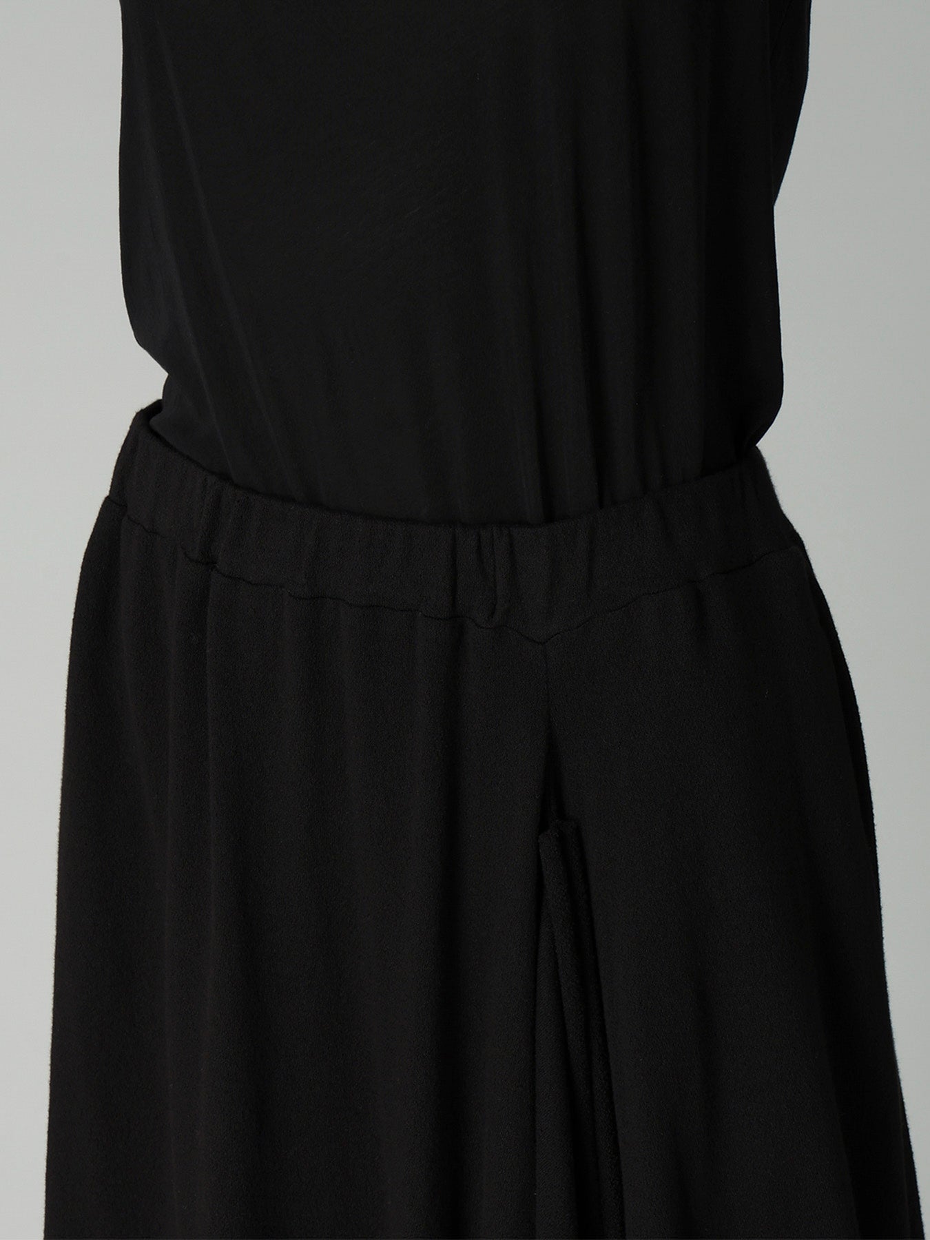 CREPE FRENCH TERRY ASYMMETRIC SKIRT