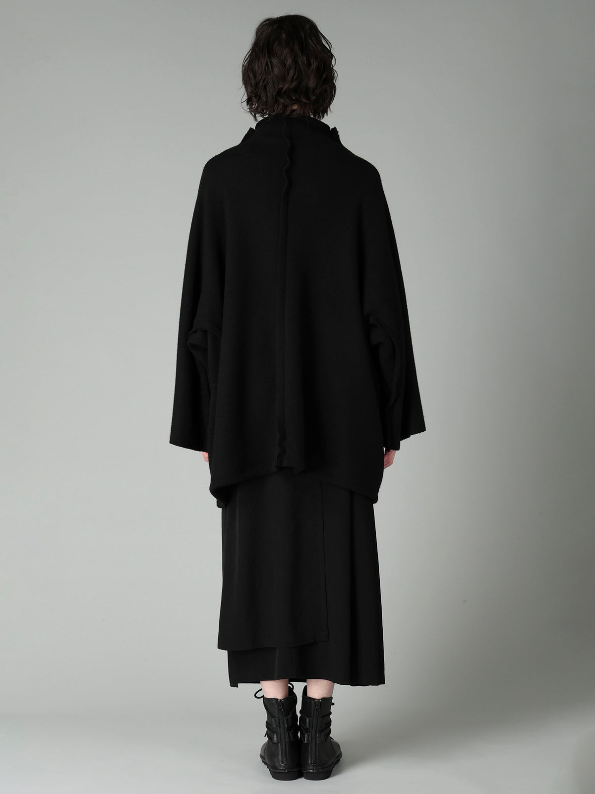 MILLED WOOL SHEEP PILE PATCH POCKET CARDIGAN