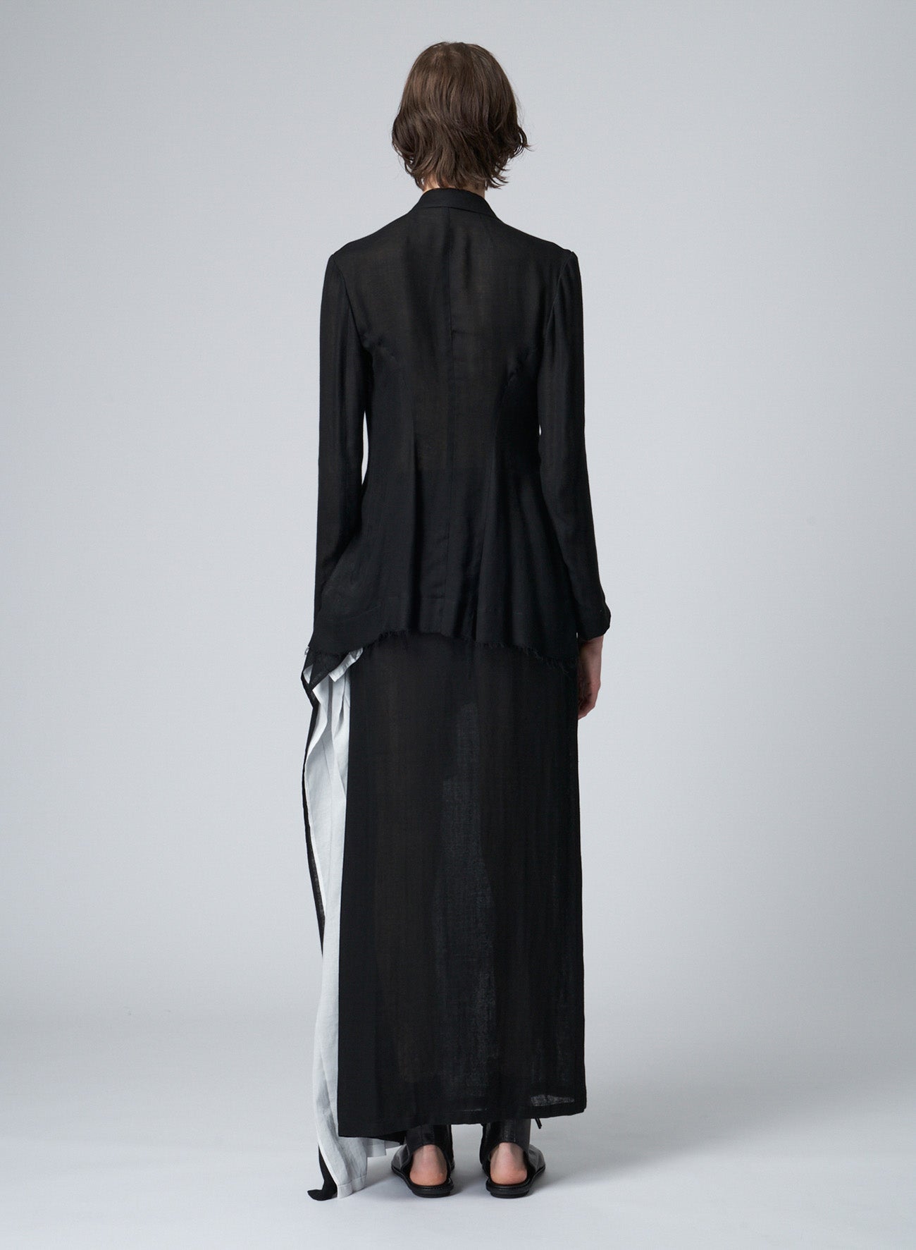 SHORT FRONT PLEATED JACKET