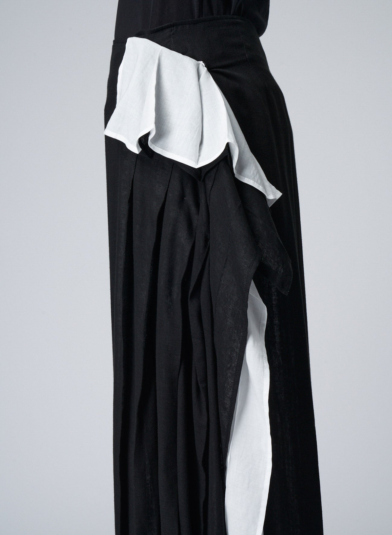 PLEATED LONG S – THE SHOP YOHJI YAMAMOTO