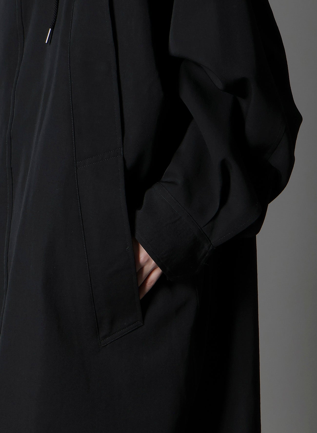 W/GABARDINE HIGH NECK HOODED MODS COAT