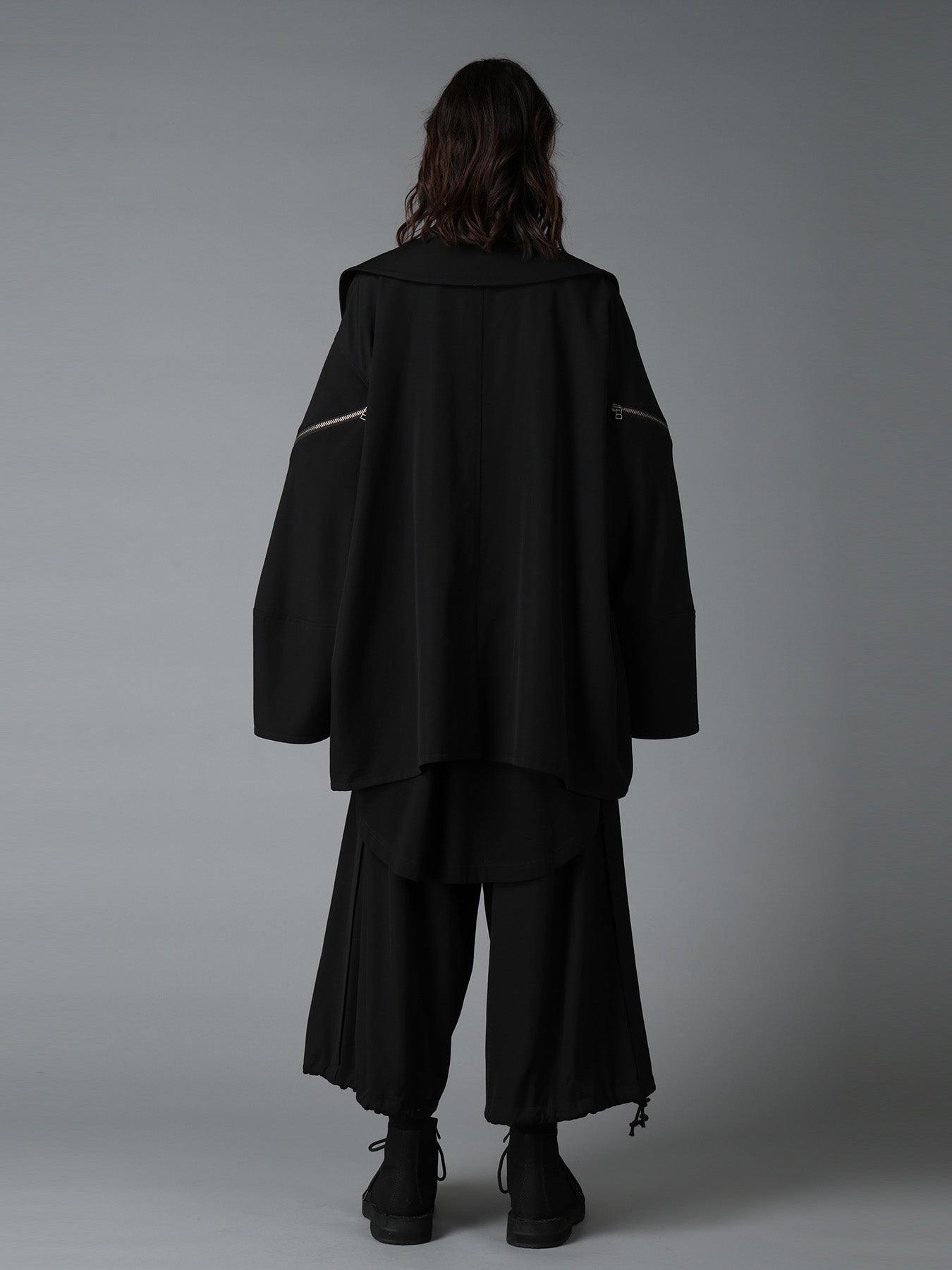WOOL GABARDINE SHORT LENGTH BIG SLEEVE DOUBLE COAT