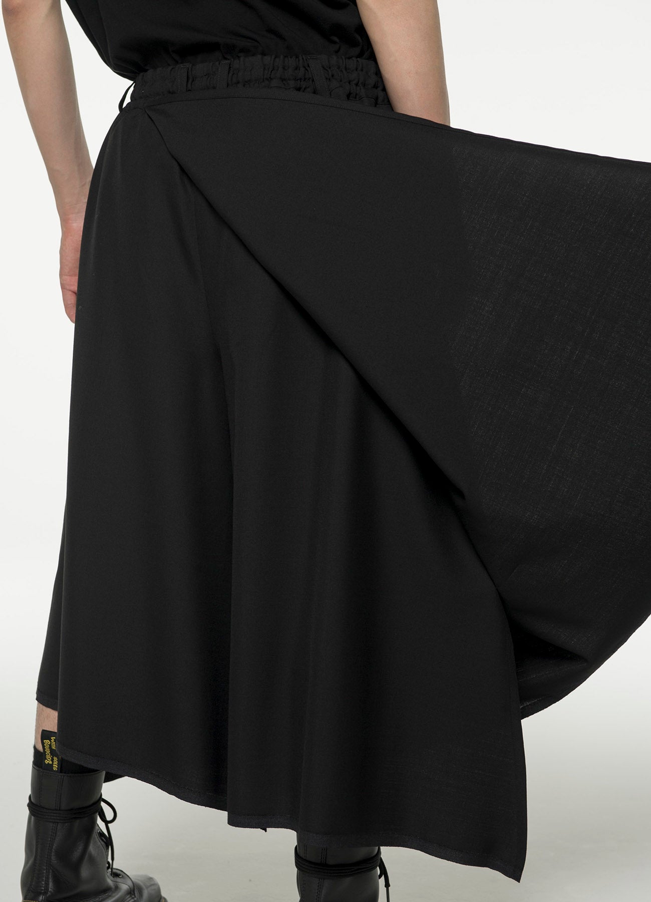 WOOL/POLYESTER GABARDINE HYBRID SKIRT-PANTS – THE SHOP YOHJI YAMAMOTO