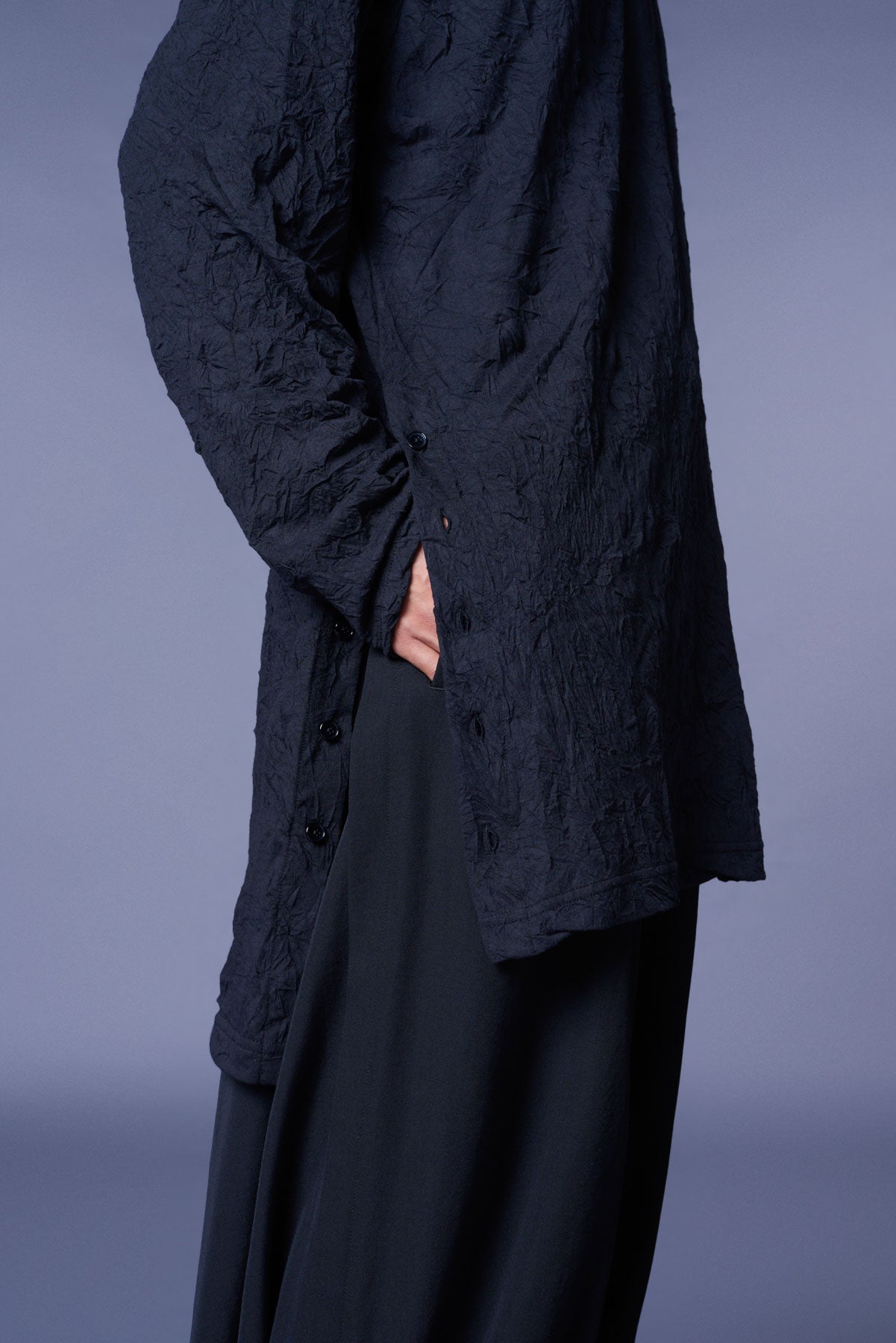 CATCH WASHER RIGHT BUTTON-OPENING BIG TURTLENECK – THE SHOP YOHJI