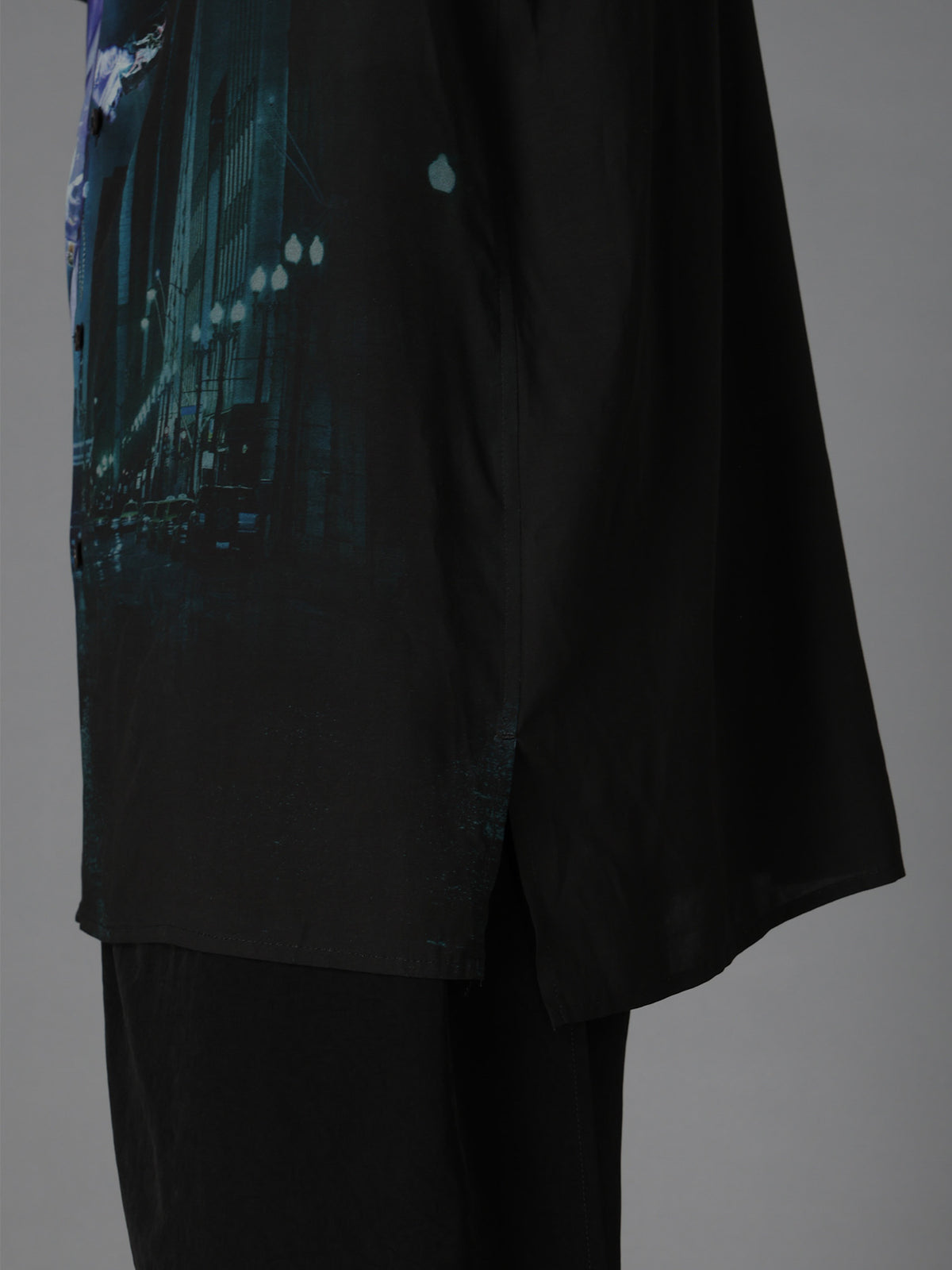DC SUPER-VILLAINS ”THE JOKER” RAYON PRINT SHIRT