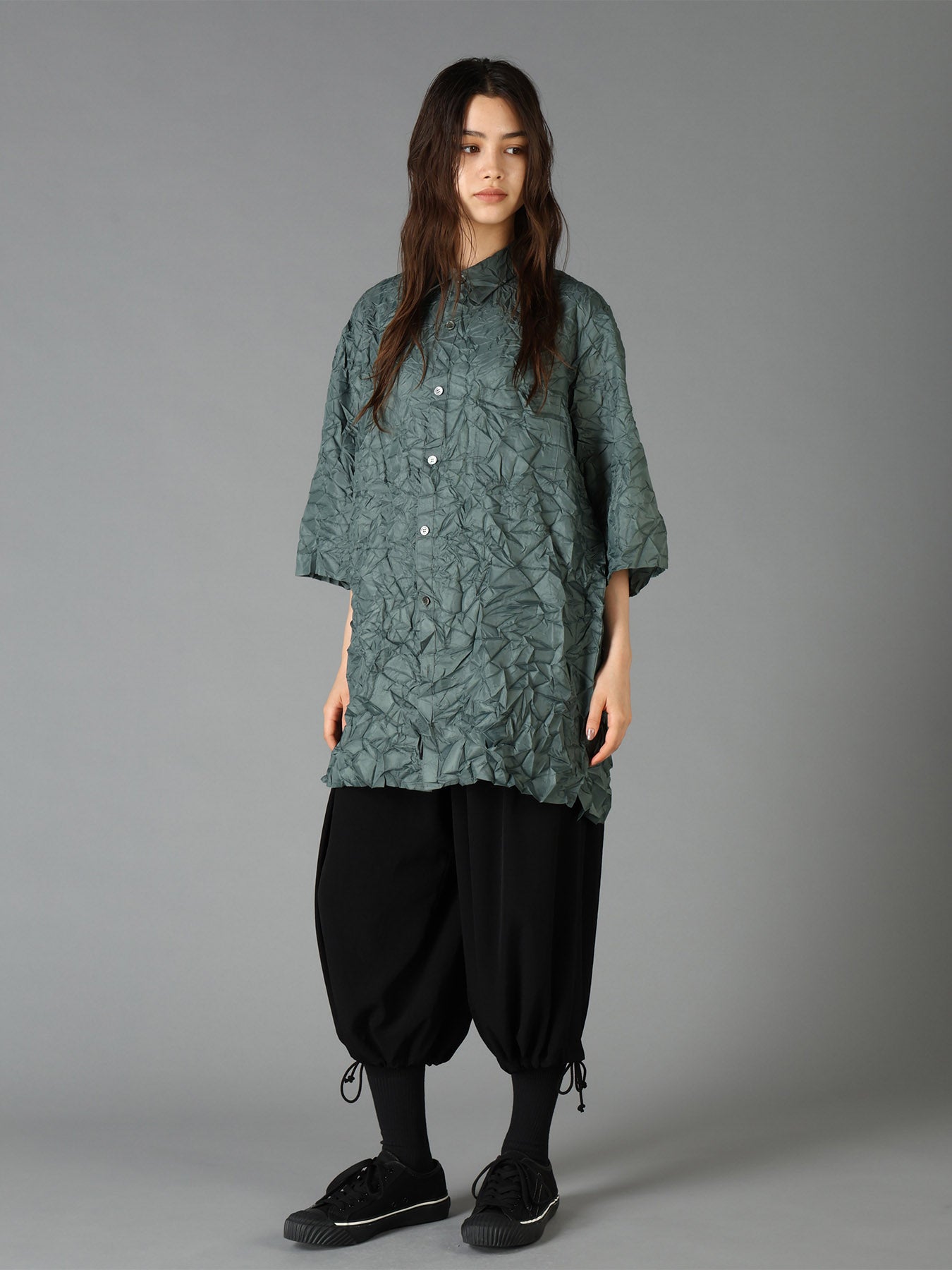 POLYESTER TAFFETA SIDE GATHER SHIRT