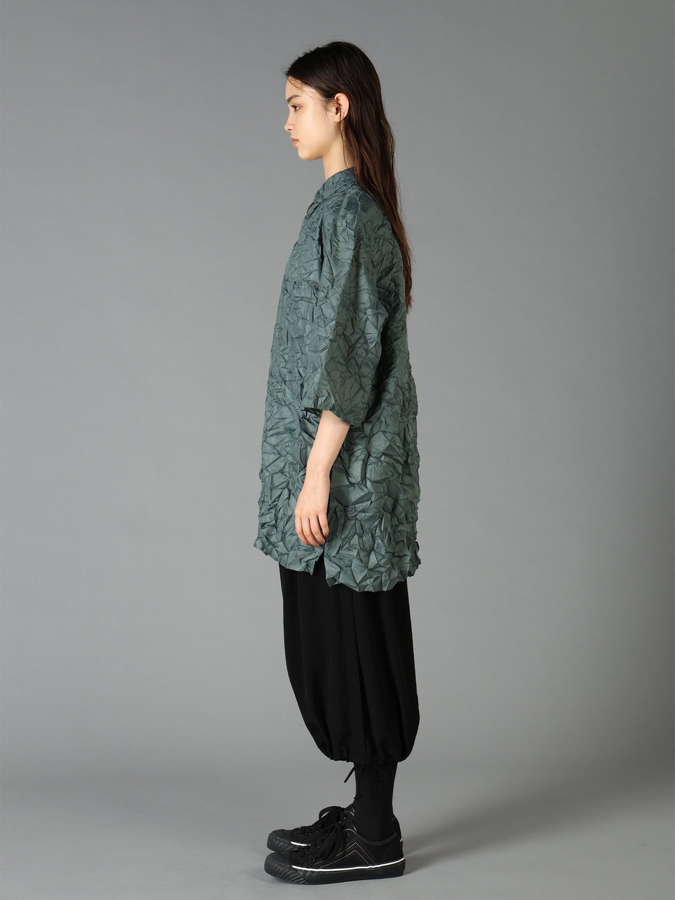 POLYESTER TAFFETA SIDE GATHER SHIRT
