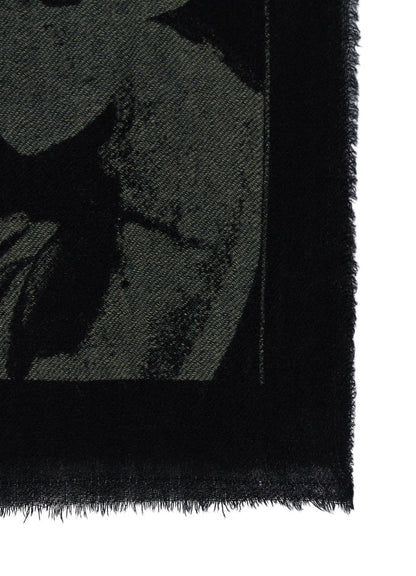 DC SUPER-VILLAINS COLLAGE PRINT WOOL STOLE
