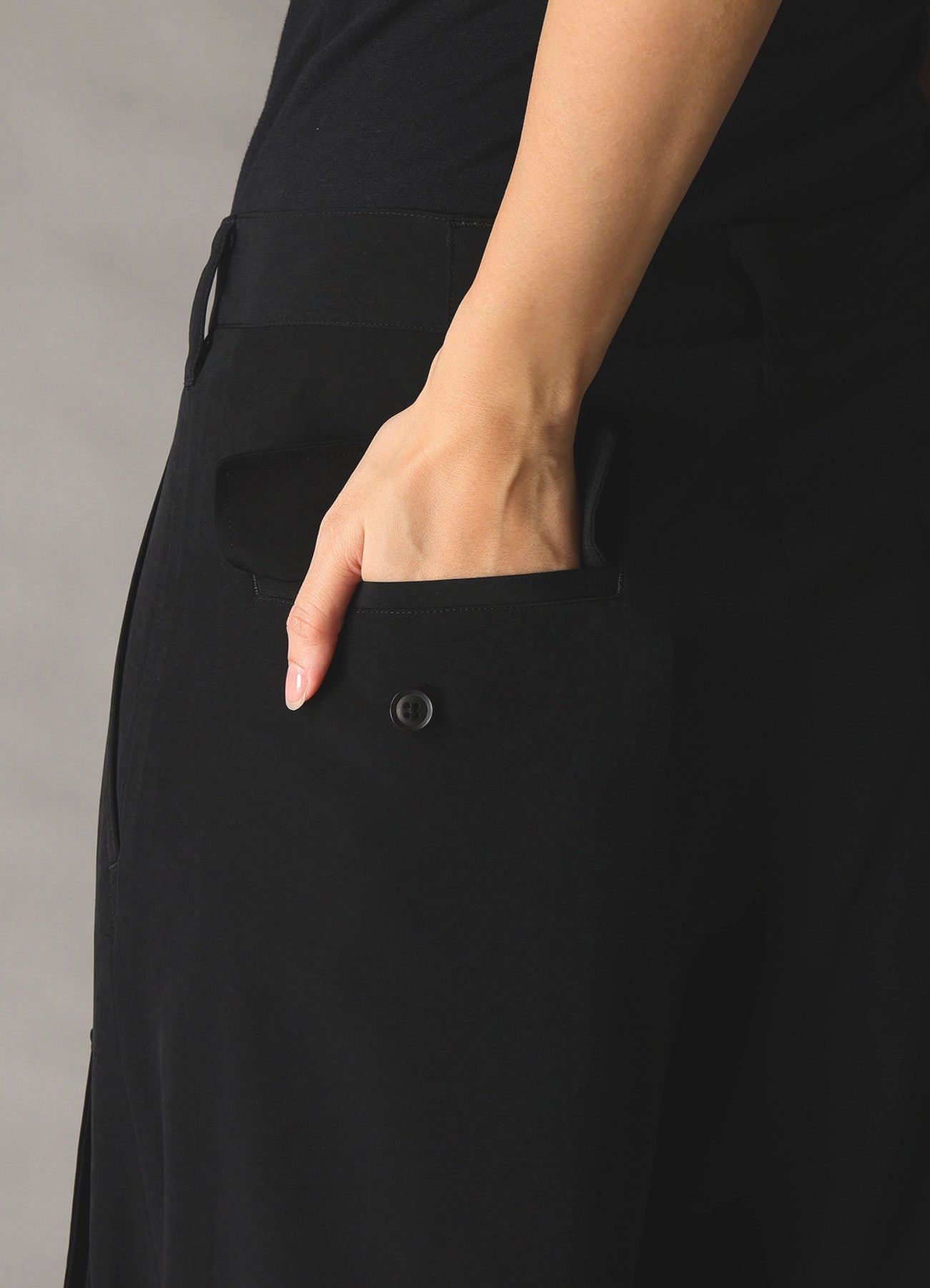 CREPE de CHINE ZIPPER JODHPURS CARGO PANTS