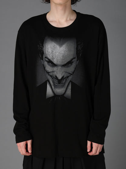 DC SUPER-VILLAINS "THE JOKER" GRAPHIC LONG T-SHIRT