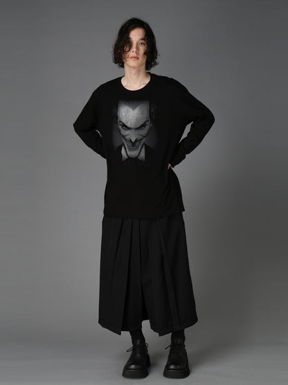 DC SUPER-VILLAINS "THE JOKER" GRAPHIC LONG T-SHIRT