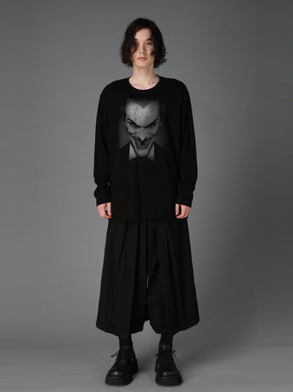 DC SUPER-VILLAINS "THE JOKER" GRAPHIC LONG T-SHIRT