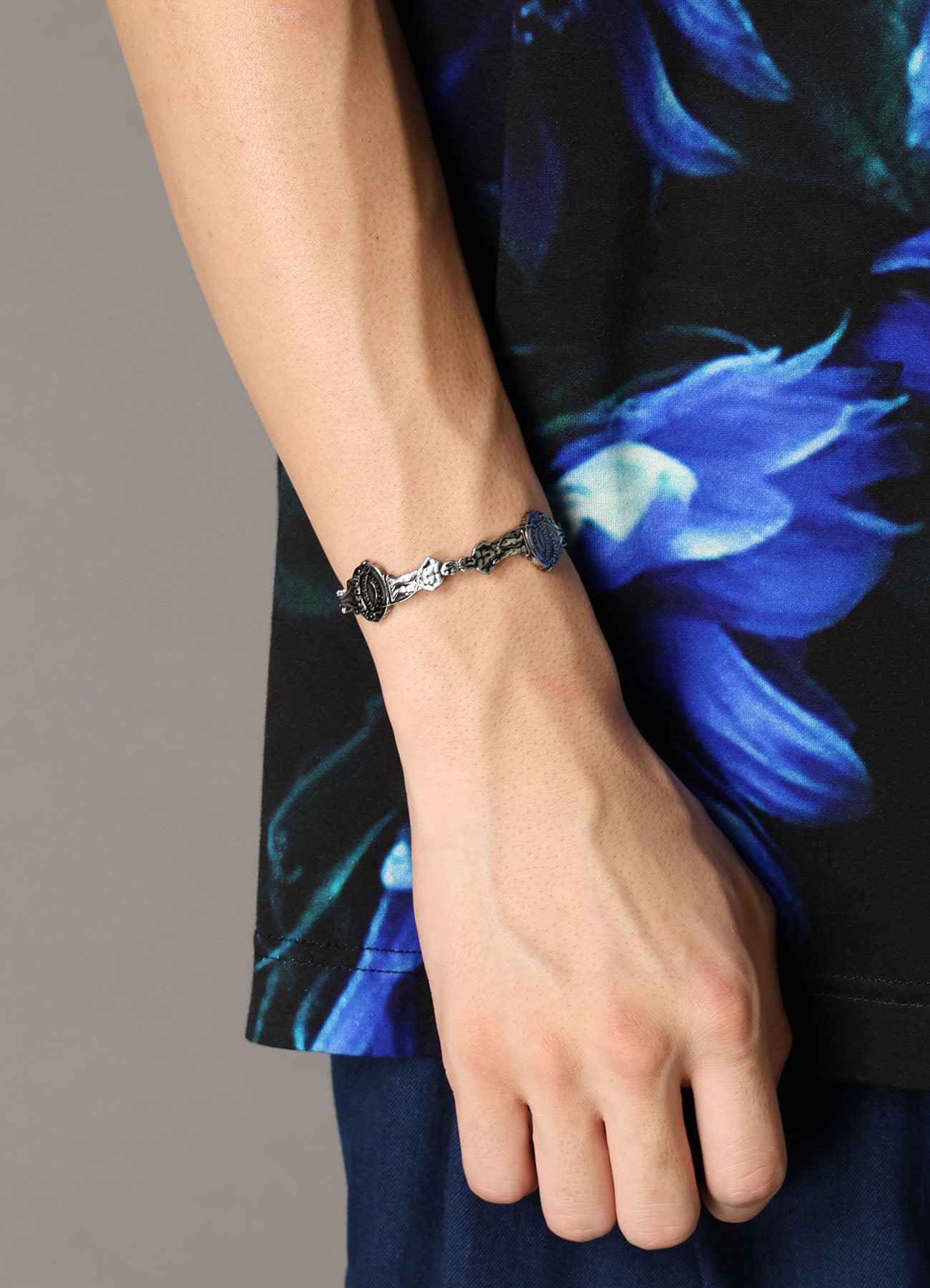 ALLOY BANGLE BRUSSEL