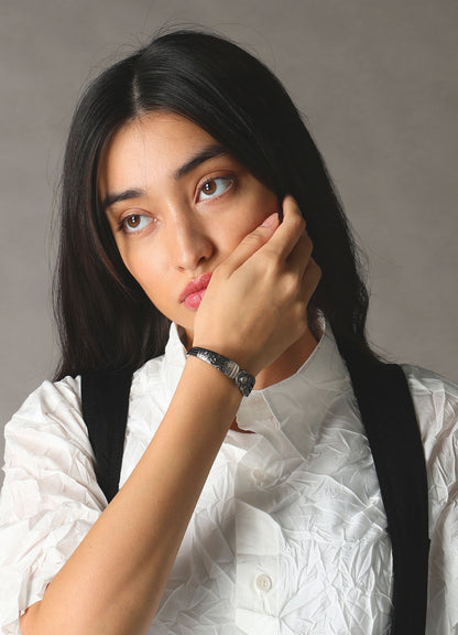 ALLOY BANGLE DOCKING