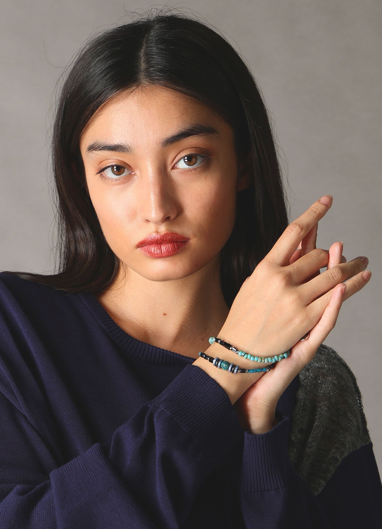 GLASS & BRASS BEAD BRACELET B