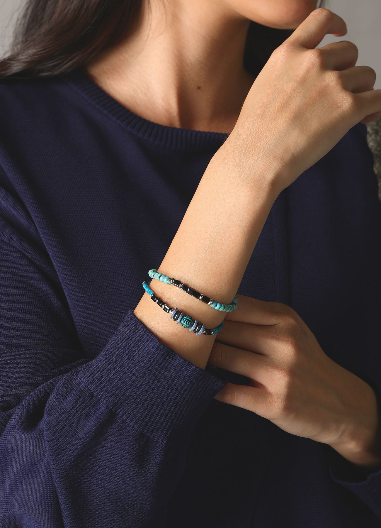 GLASS & BRASS BEAD BRACELET B